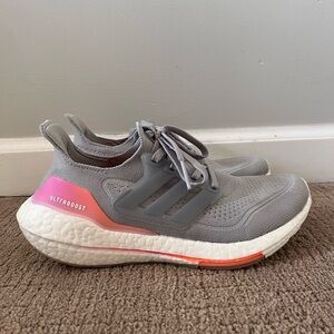Adidas Ultraboost 22